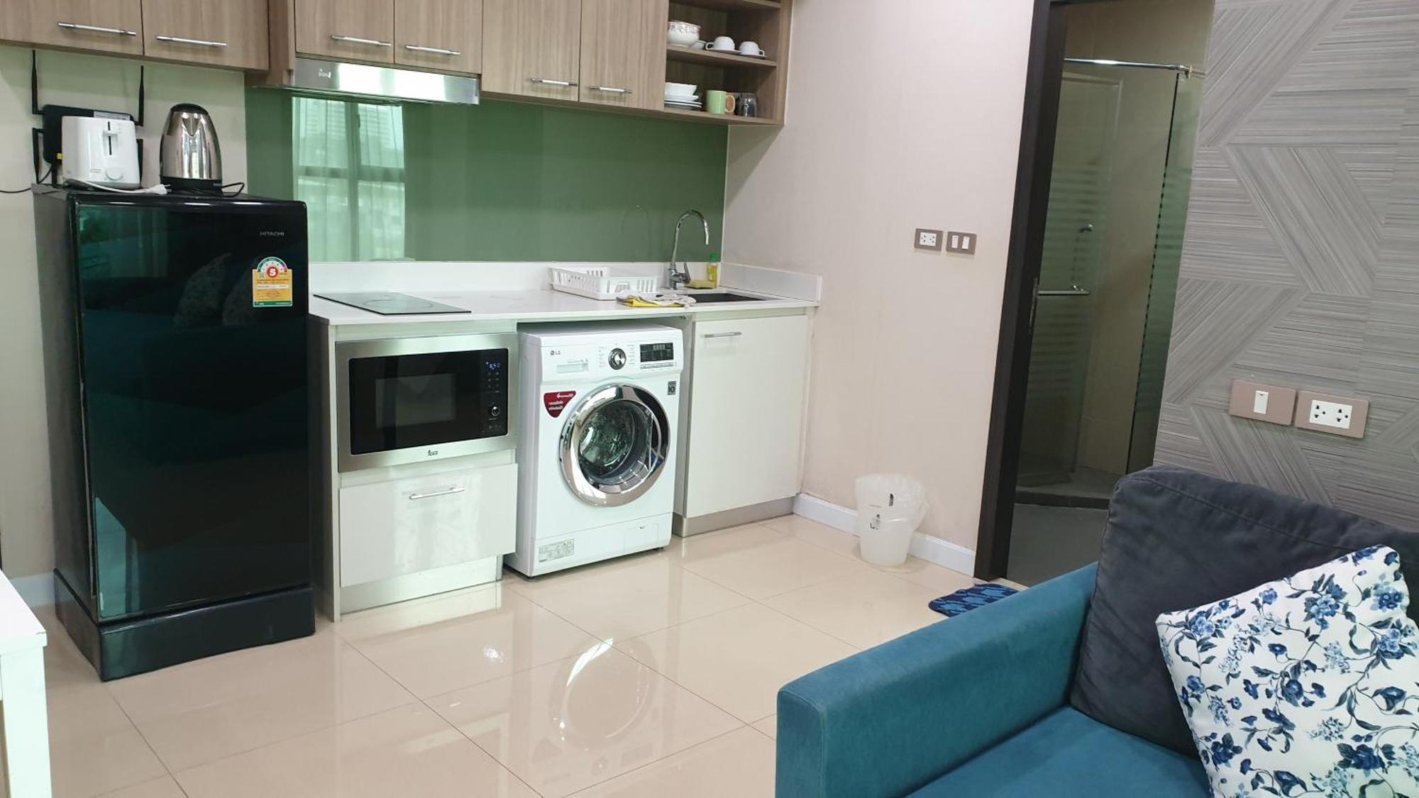 Dusit Grand Condo View Джомтиен Бийч Екстериор снимка