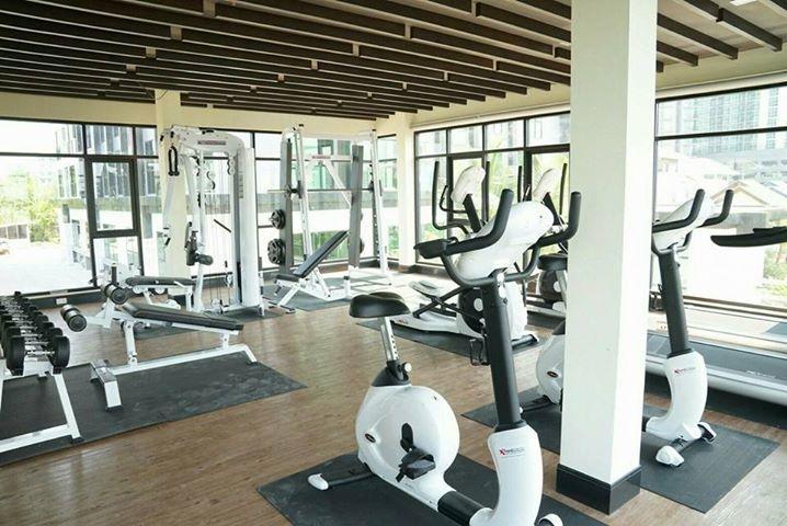 Dusit Grand Condo View Джомтиен Бийч Екстериор снимка