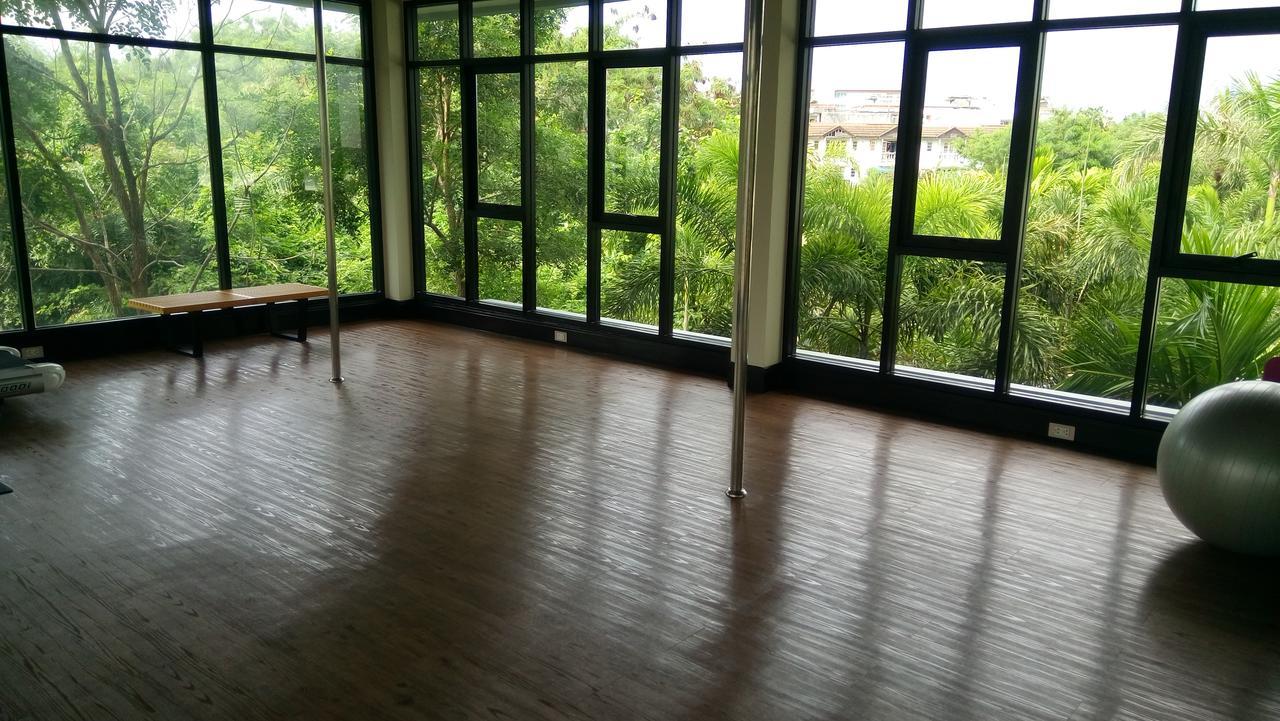 Dusit Grand Condo View Джомтиен Бийч Екстериор снимка