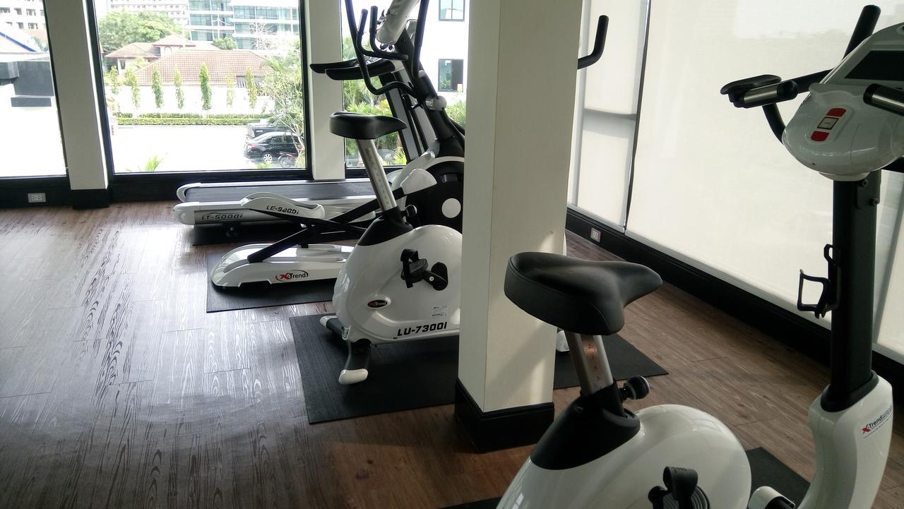 Dusit Grand Condo View Джомтиен Бийч Екстериор снимка