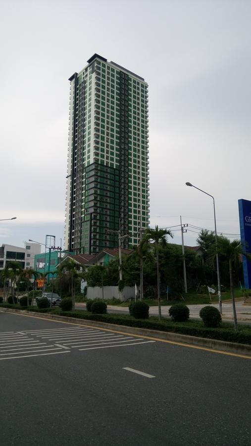 Dusit Grand Condo View Джомтиен Бийч Екстериор снимка